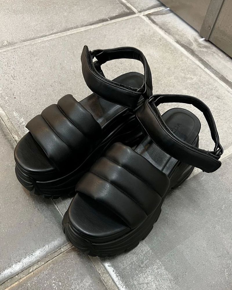 EMODA エモダ エアバルキーソールパッファーサンダル 042531800301