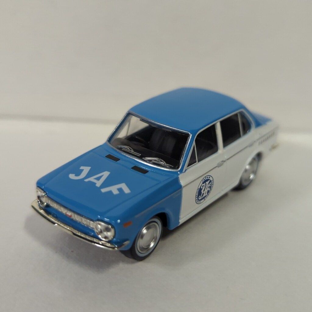 トミーテック TOMICA LIMITED VINTAGE トヨタ カローラ 1100 4ドア セダン (JAF サービスカー) LV-142b -  メルカリ