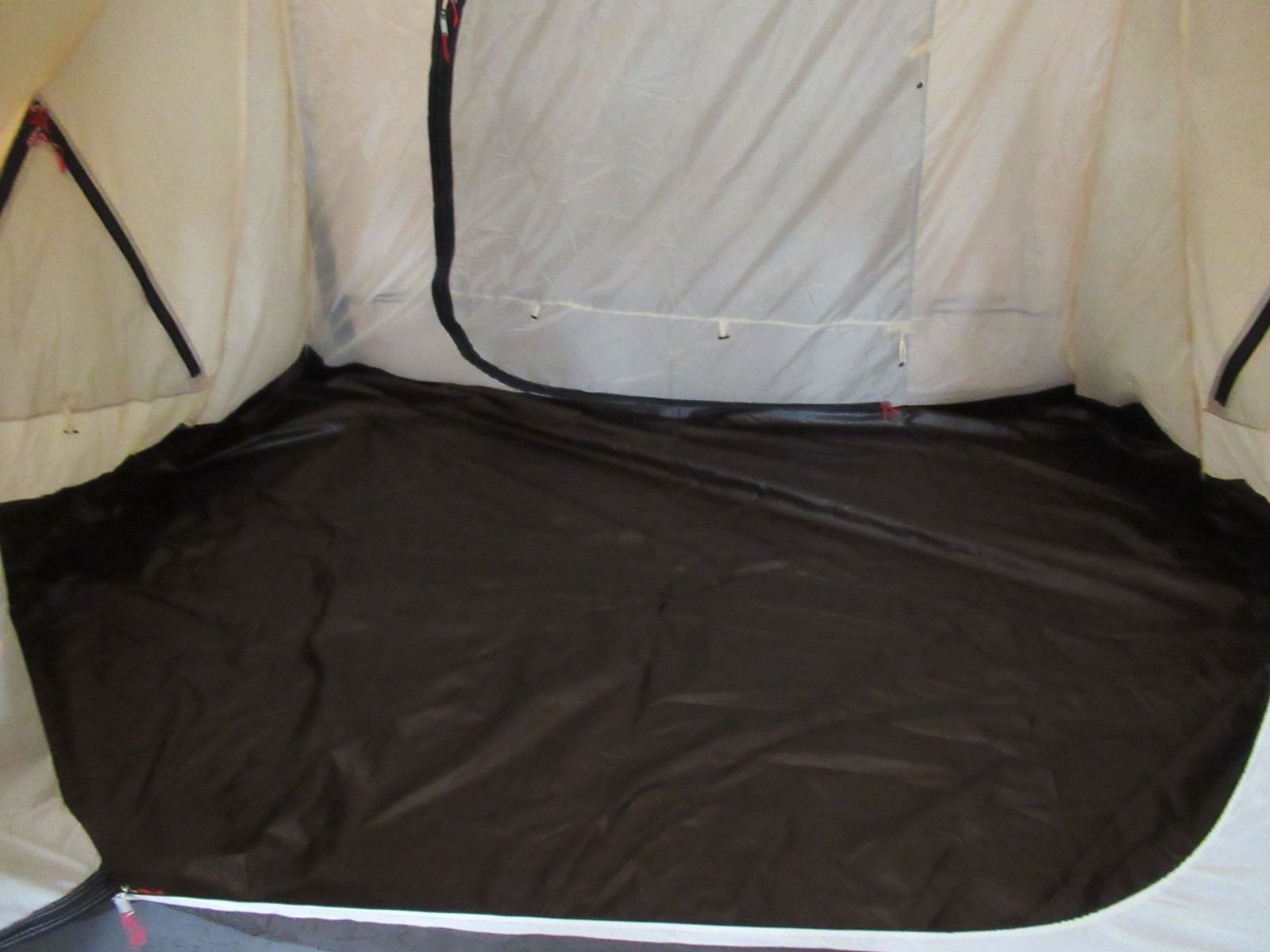 Coleman 4Sワイド2ルーム