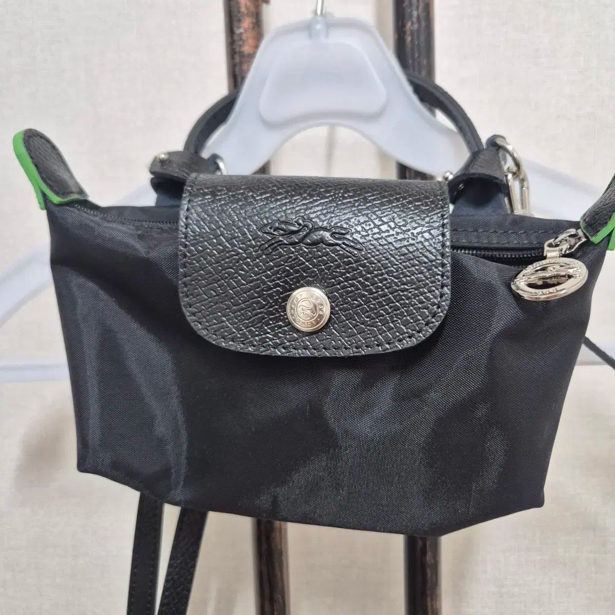 送料無料・30日間返品無料。 Longchamp ロンシャン ミニクロスバッグ ここで新しい製品を取得!