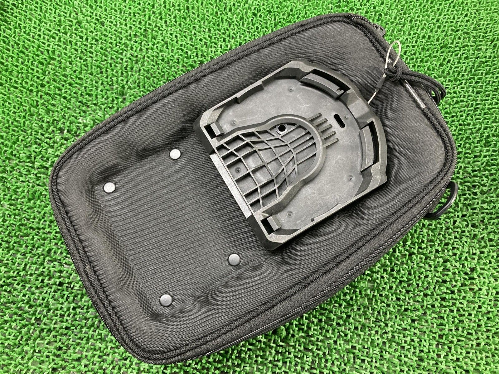 Vストローム1050 タンクバッグ スズキ 純正 中古 容量5-9L スモール