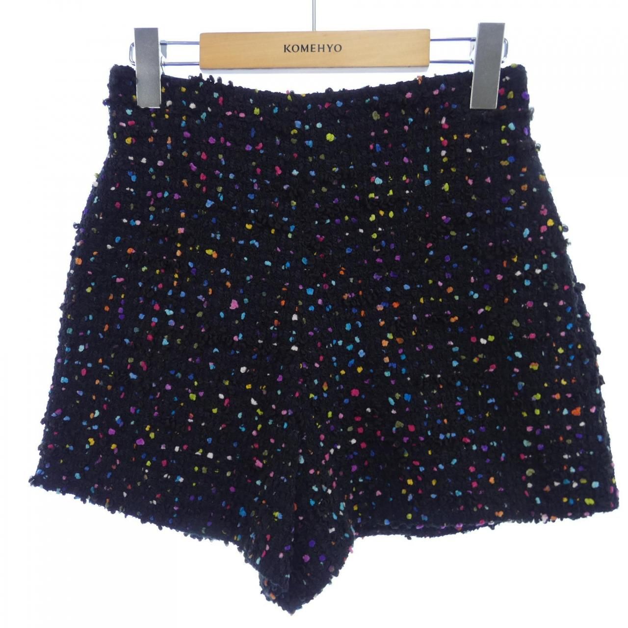 ヴァレンティノ VALENTINO XB3RF1V76VK ショートパンツ