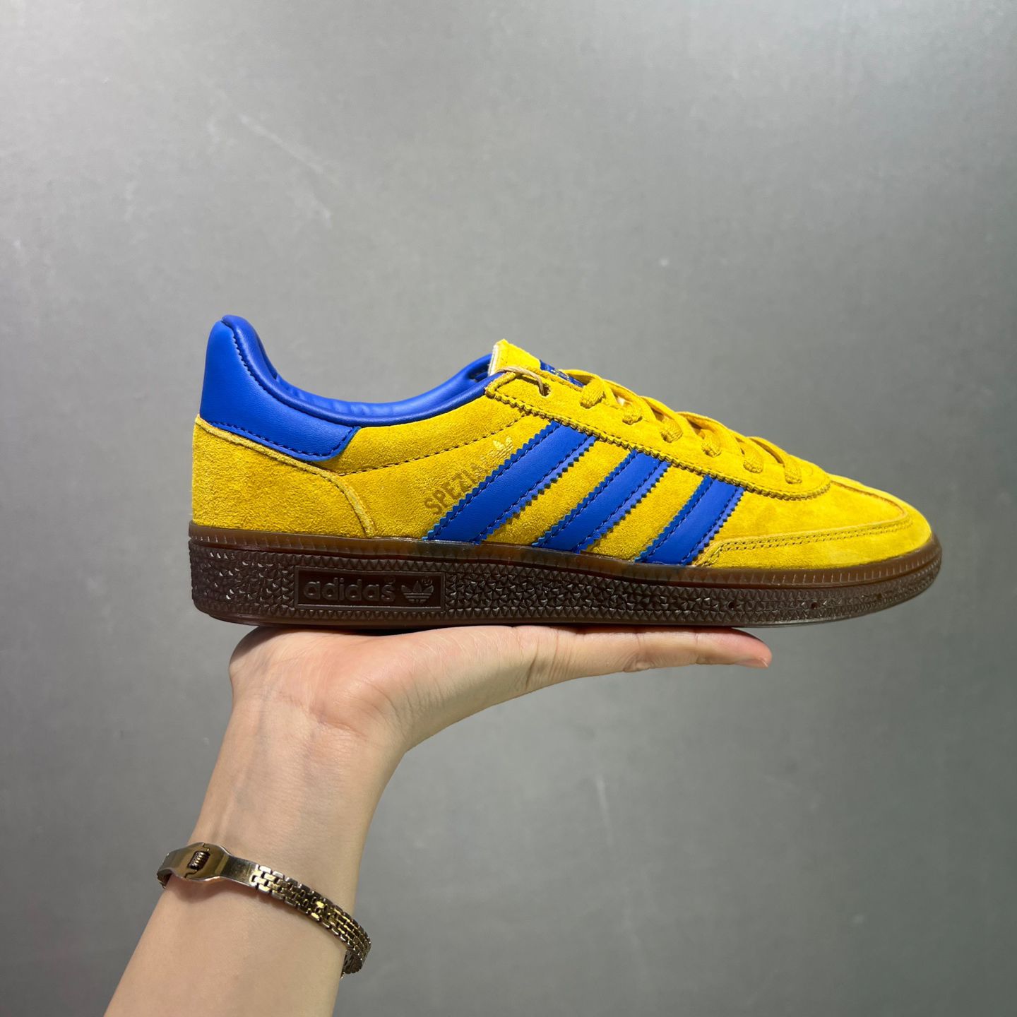 新品未使用 adidas アディダス HANDBALL SPEZIAL ハンドボール スペツィアル FV1226 - メルカリ