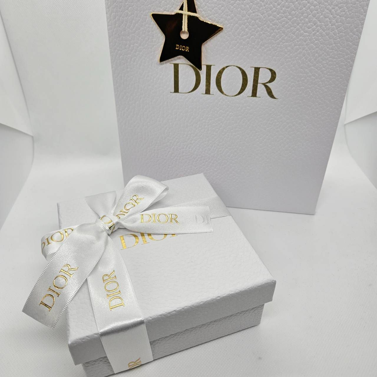 新品未使用】Dior CLAIR D LUNE ネックレス - メルカリ