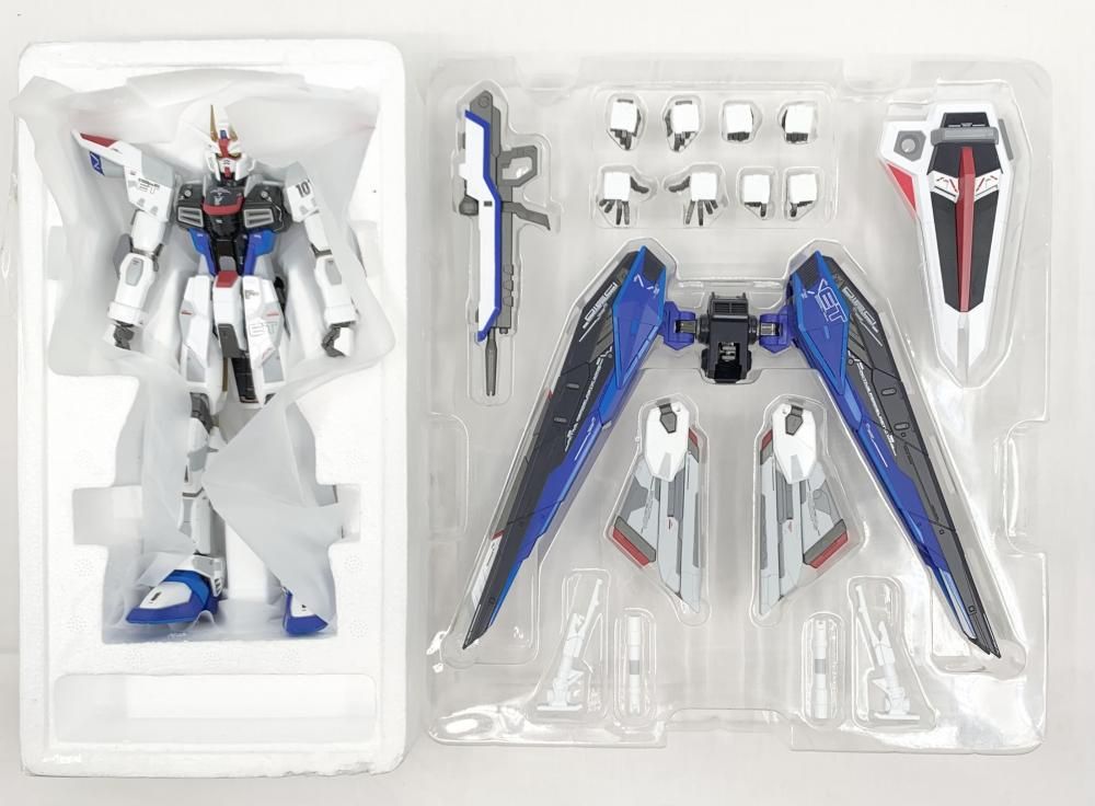 【中古】開封 バンダイ 機動戦士ガンダムSEED 実物大フリーダムガンダム立像 超合金 ZGMF-X10A フリーダムガンダム Ver.GCP[17]