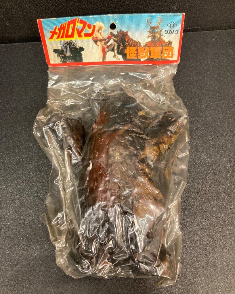 怪獣軍団 黒星怪獣 ズボーグ タカトクトイス 怪獣軍団 黒星怪獣ズボーグ (黒成型) 150mm