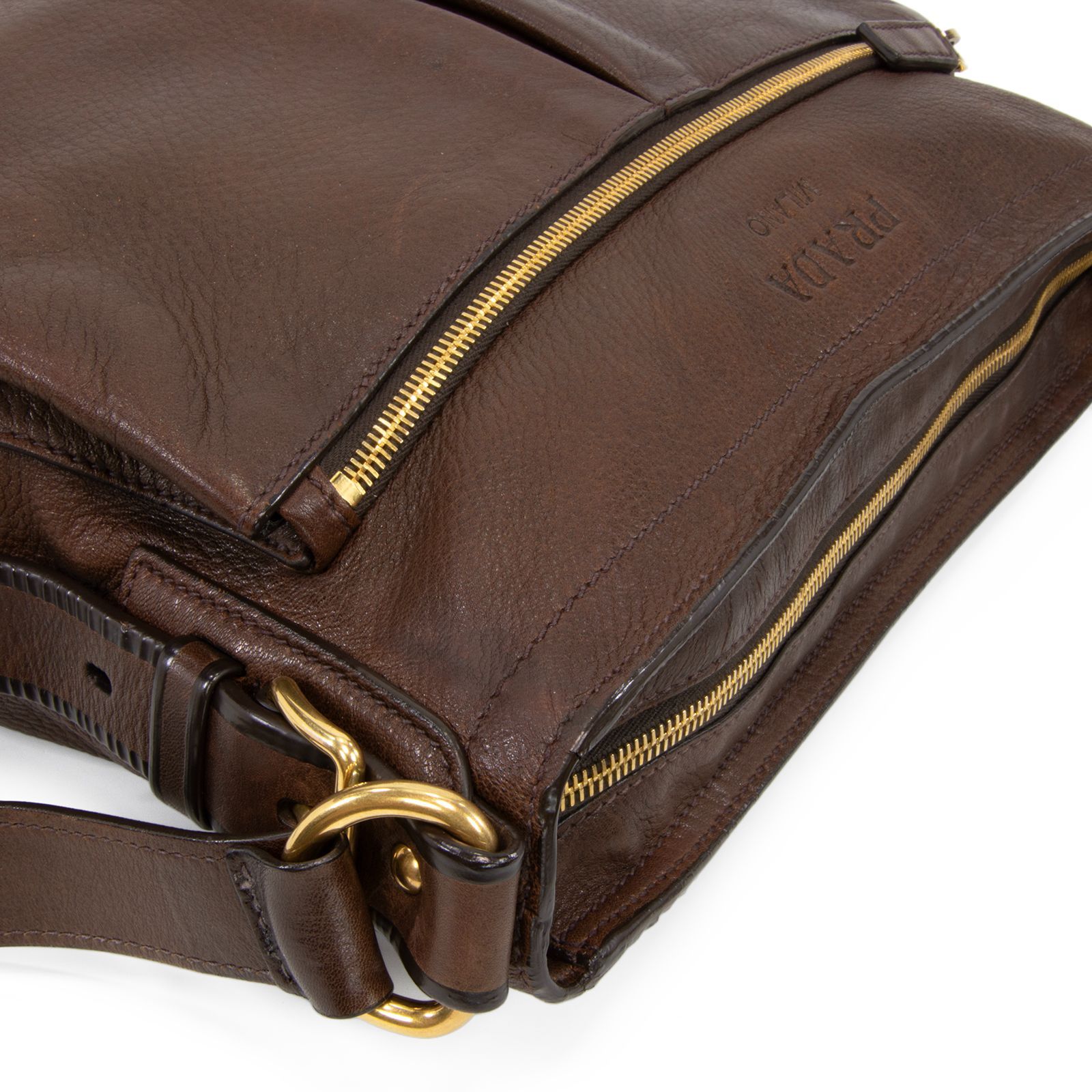 本物 プラダ ショルダーバッグ メンズ レディース 茶色 斜め掛け ロゴ 綺麗