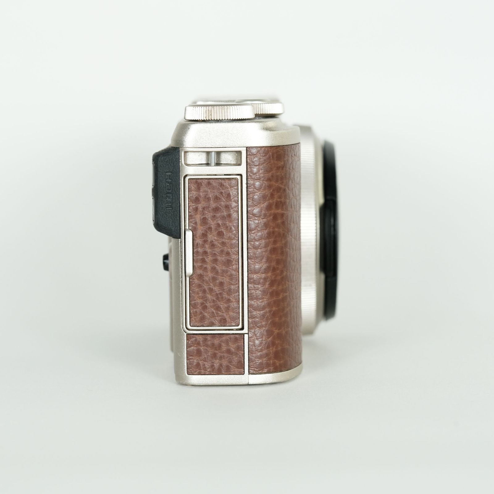 注意事項あり] FUJIFILM XF10 シャンパンゴールド / コンパクト