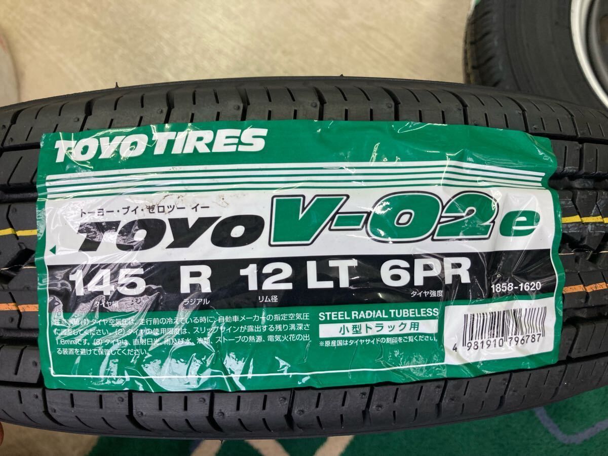 軽トラックや軽箱に!!国産新品!!TOYO V-02e 145R12 6PR
