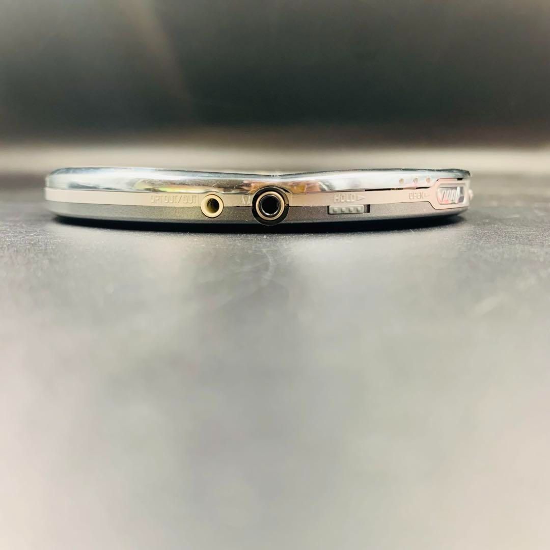 ポータブルCDプレーヤー