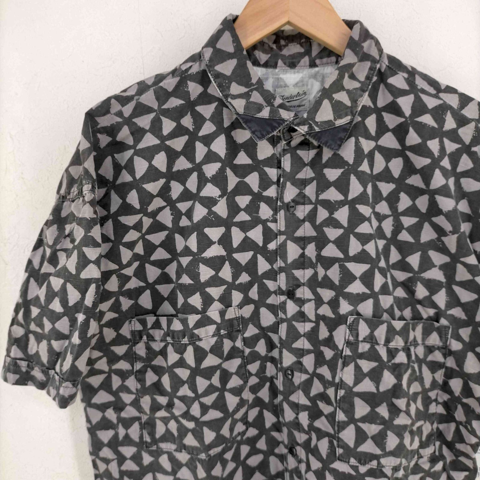 テンダーロイン TENDERLOIN 19SS T-SLUB SHT T S/S トライアングル柄 テンダーロイン TENDERLOIN 19SS T-SLUB SHT T S/S トライアングル柄