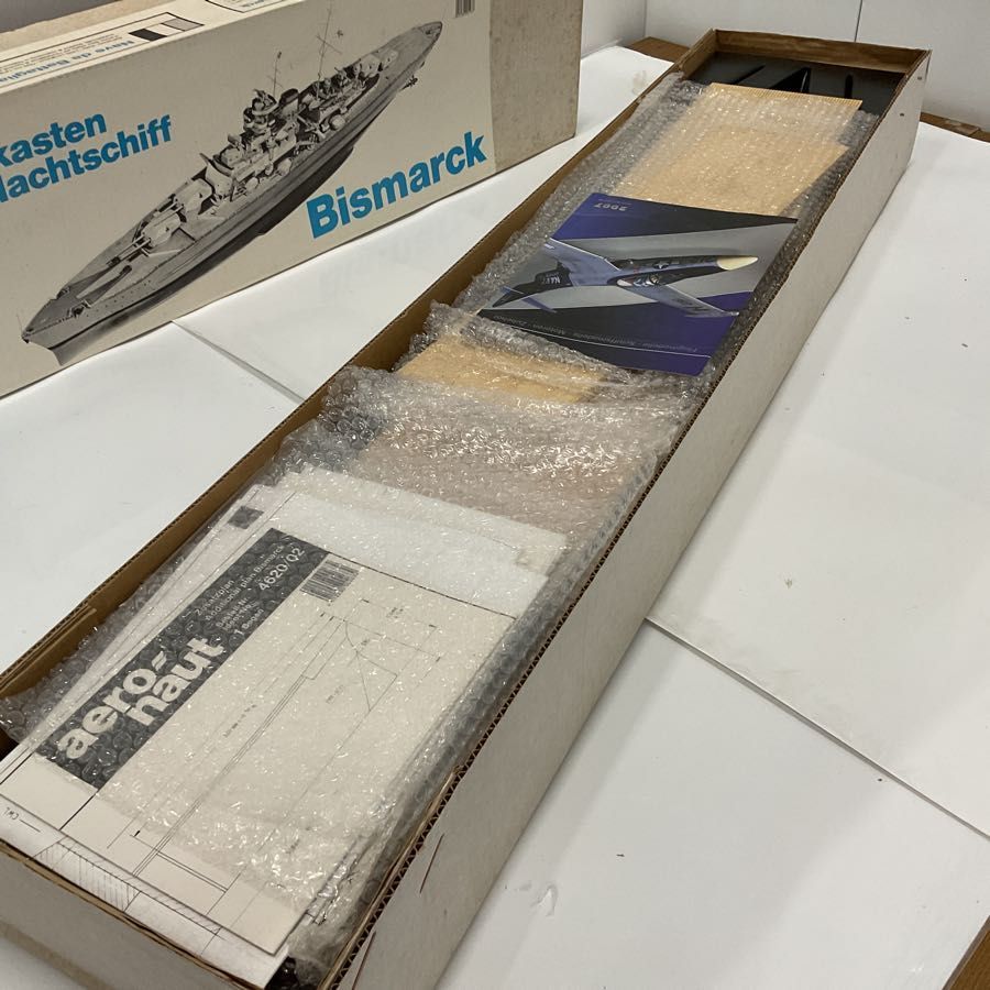 aero naut Battleship Bismarck Baukaten Schlachtschiff 1/200 エアロノート ...