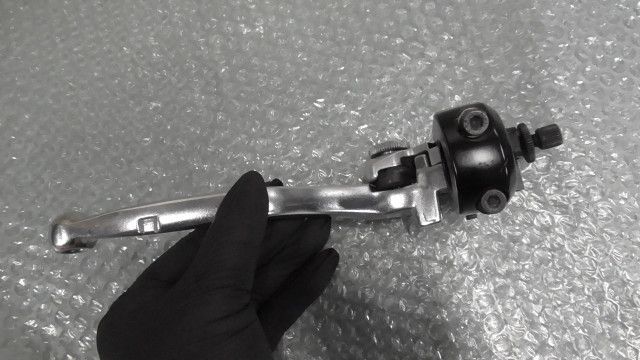ペレ Ninja 400R ER400B-A07xxx の クラッチレバーホルダー