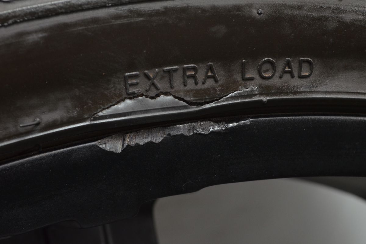 人気アイテムお得に購入！ 人気 大口径 DCENTI 26インチ 10J 13 PCD150 ライオンハート LH-EIGHT 305 30ZR26 レクサス LX570 ランドクルーザー200 100 シグナス 最新アイテムを多数掲載！