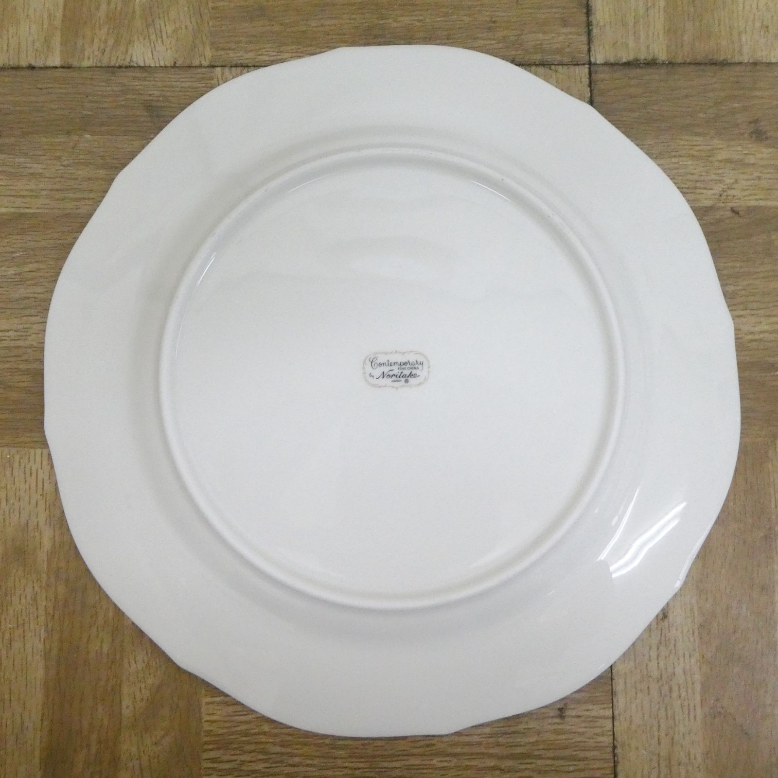 R056【未使用】ノリタケ Noritake 27cm プレート 4枚 H6620-WG