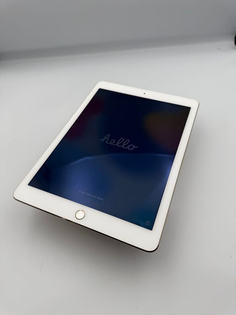 美品】Apple iPad Air 2 Wi-Fi + Cellular 16GB Gold バッテリー最大