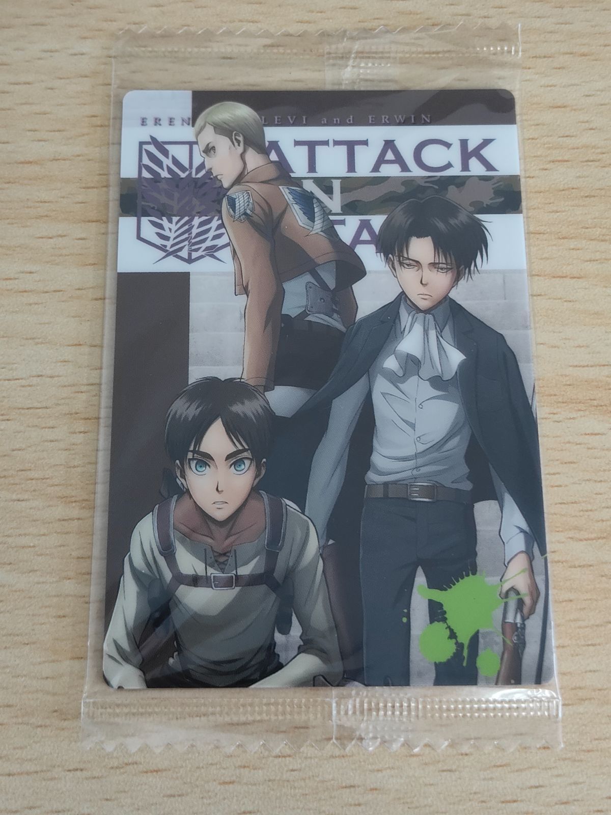 aca148 進撃の巨人 エレン リヴァイ エルヴィン カード ウエハース 未 