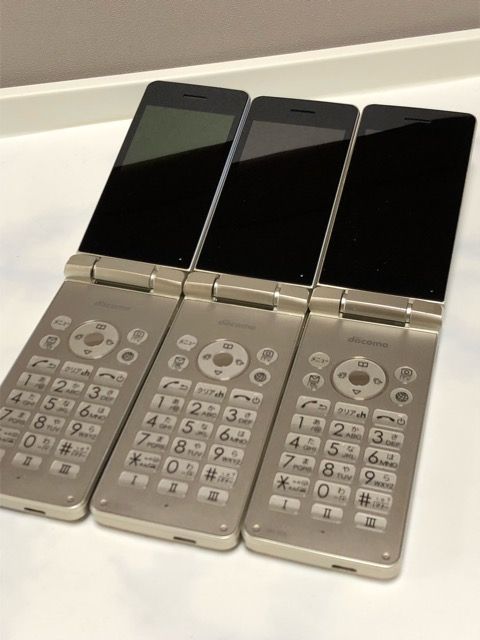 AQUOSケータイ SH-02L ゴールド docomo SIMフリー SIMロック解除