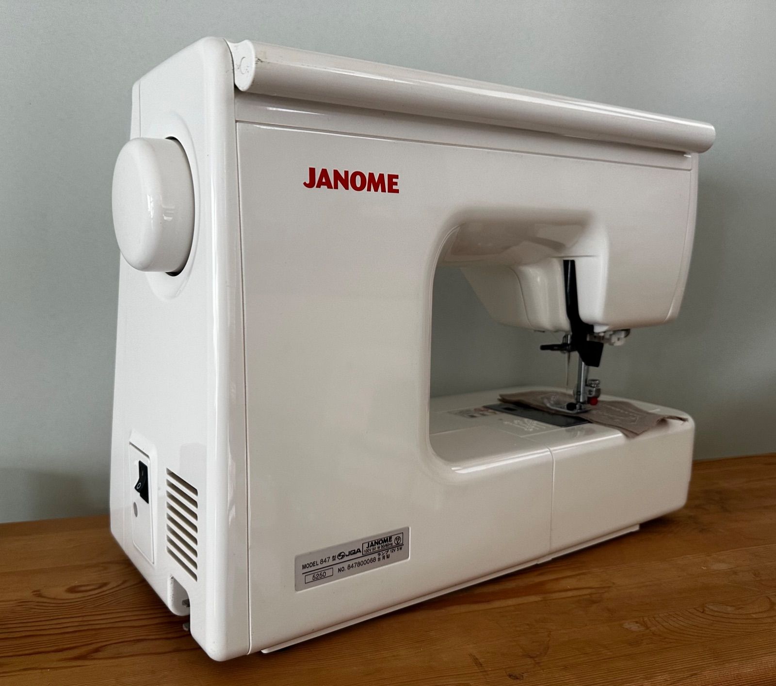 ジャノメ Schone(シェーネ) MODEL 847型 パワフル コンピュータミシン - メルカリ