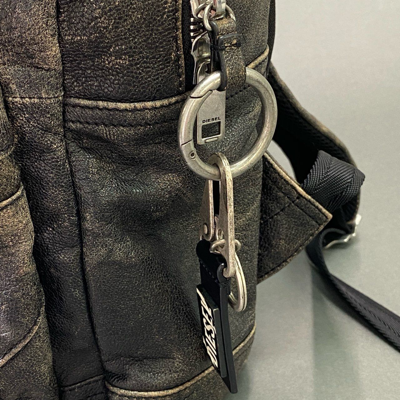 【DIESEL ディーゼル】希少 ヴィンテージ加工 リュック ブラウン レザー DIESEL ディーゼル】希少 ヴィンテージ加工 リュック ブラウン