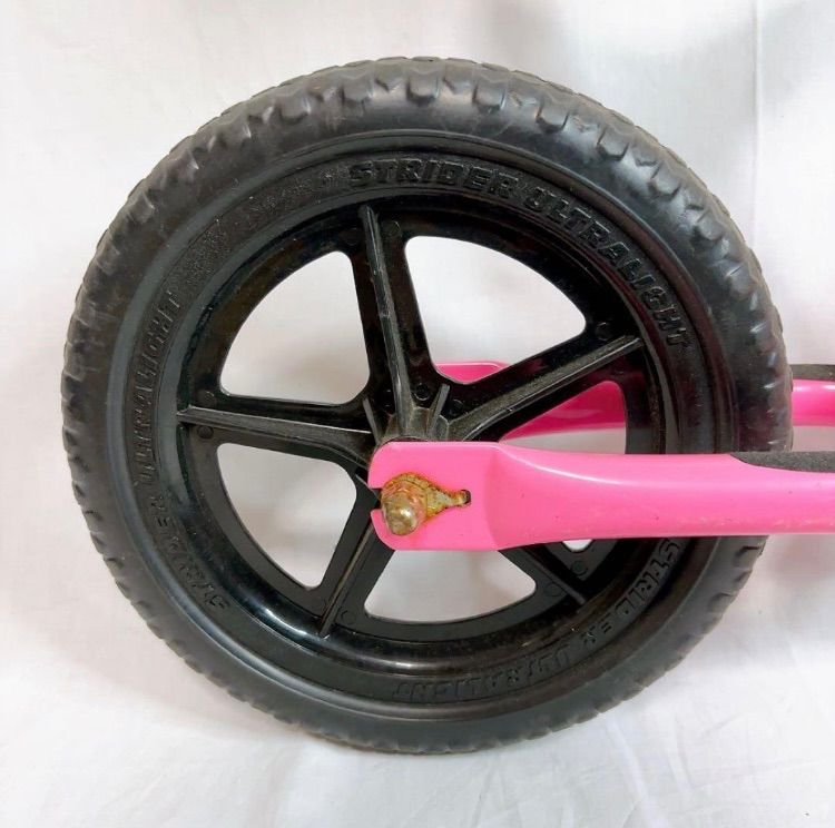ストライダー STRIDER クラシック 12インチ ピンク 美品 車・バイク