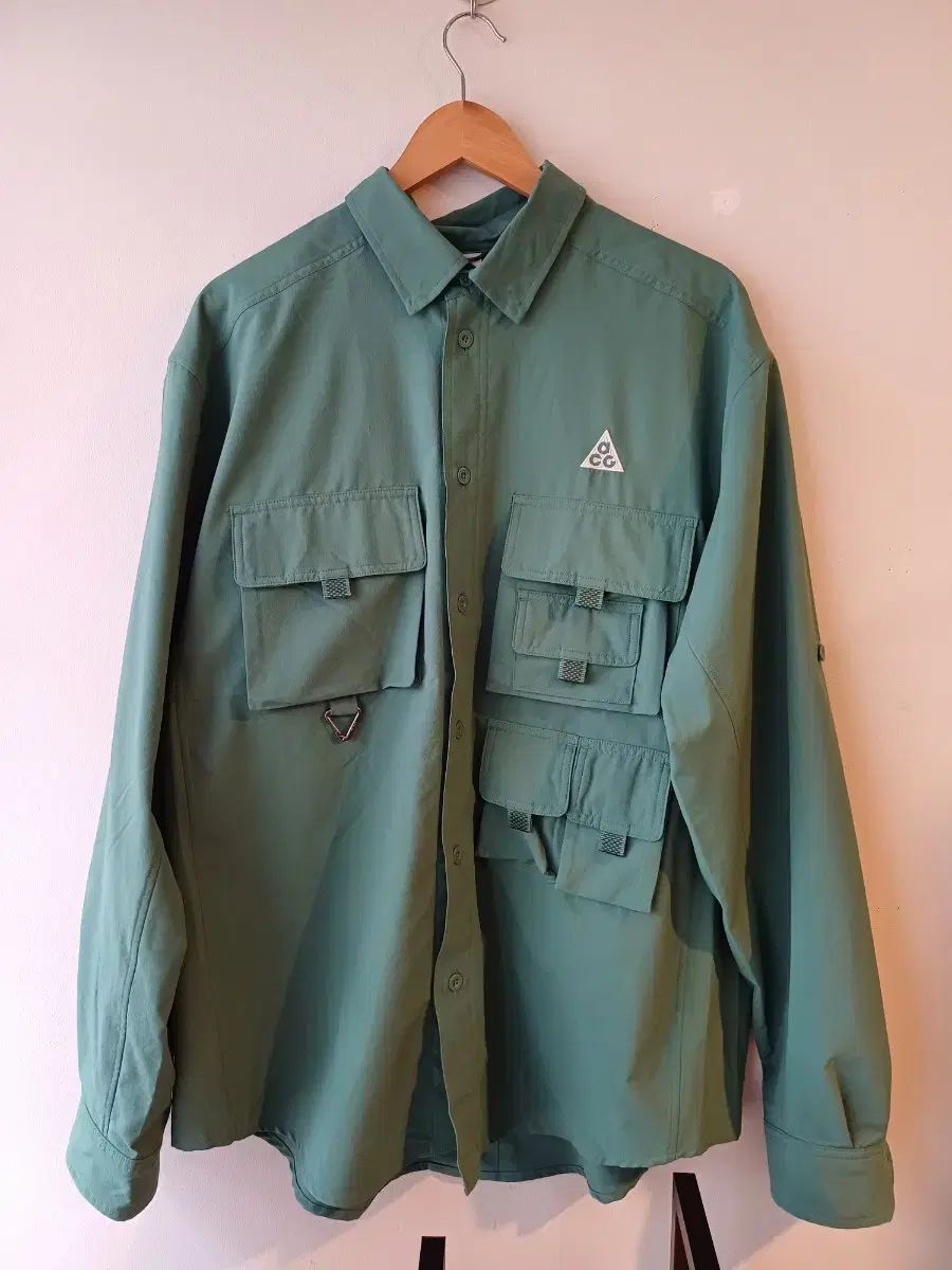 Nike ナイキ ACG 緑 マルチポケット シャツ 110 サイズ