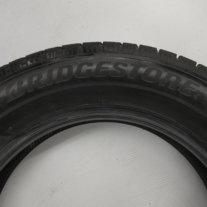 0 T 25002 スタッドレスタイヤ ブリヂストン BLIZZAK VRX 2 225 60 R 17 4本セット