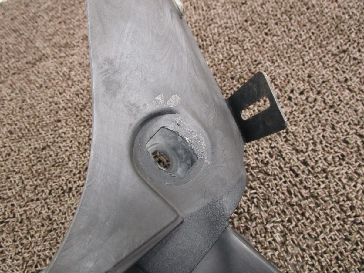 イナズマ400 リアインナーフェンダー A5878 GK7BA スズキ K717 INAZUMA キャブ車 BRIGHTFACE_UK