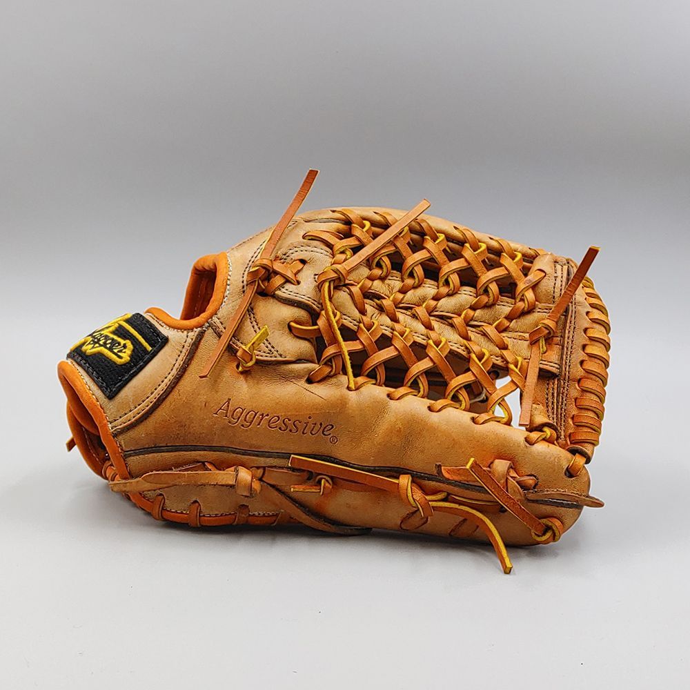 外野手用 型付け済み