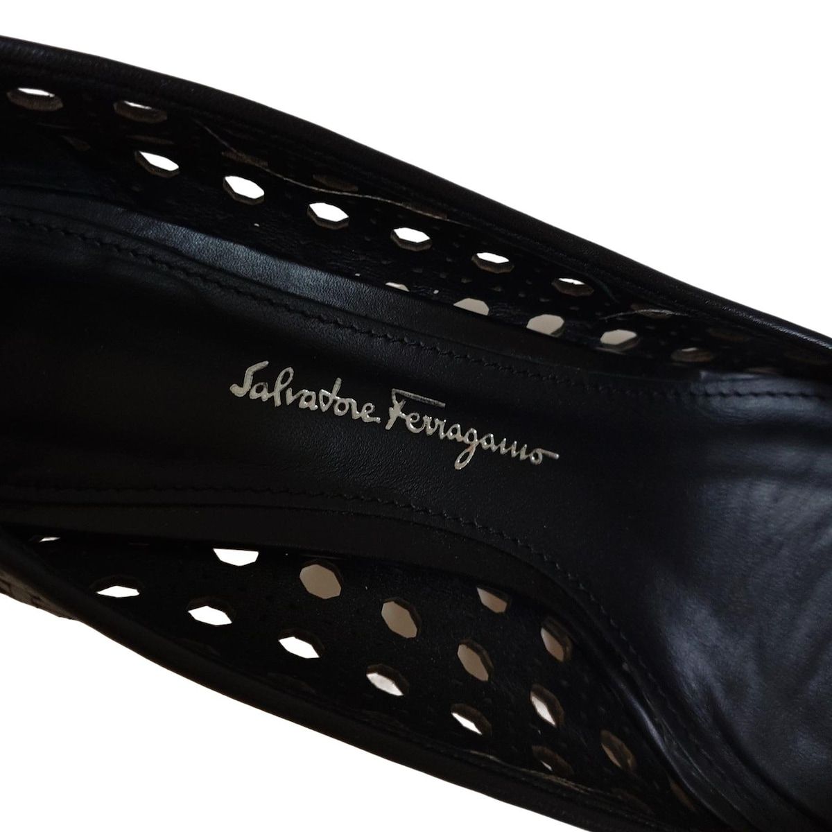 FERRAGAMO/SalvatoreFerragamo(サルバトーレフェラガモ) パンプス 6 D  