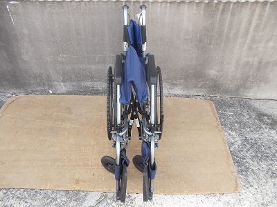 一部地域を除く 自走式車椅子カルティマ 紺 CRT 7 TS 25 1014 12 浴槽台 自走用車椅子 