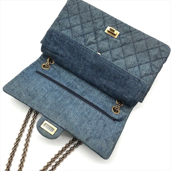美品 CHANEL シャネル ココマーク 2.55 マトラッセ28 デニム Wフラップ