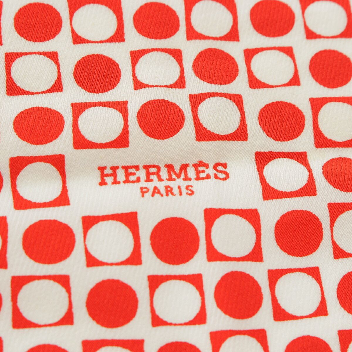 HERMES エルメス ロザンジュ シルク100% レッド エルメス ロザンジュ シルク スカーフ ひし型 ドット 小物 レッド