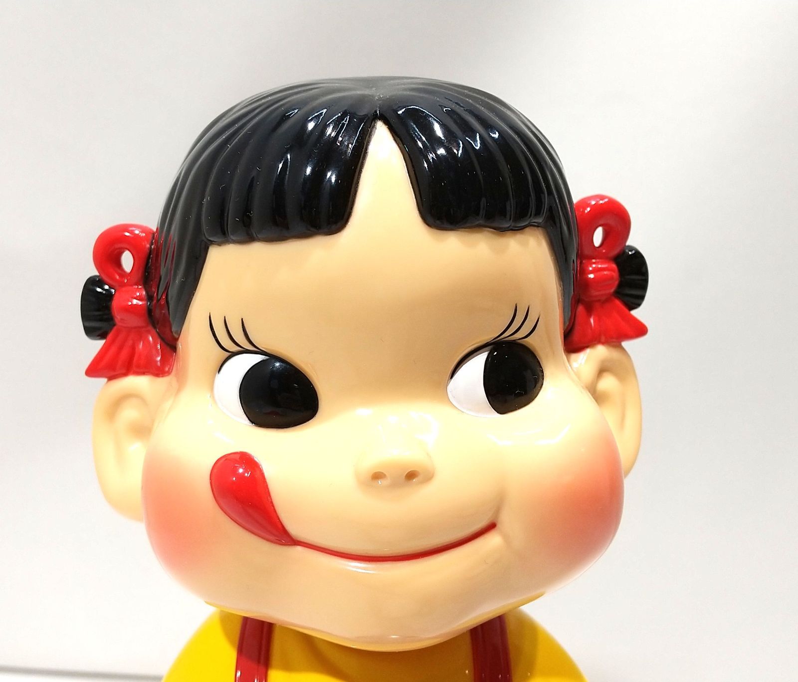 高松30-0004】不二家 100周年 株主優待 復刻版ペコちゃん首振り