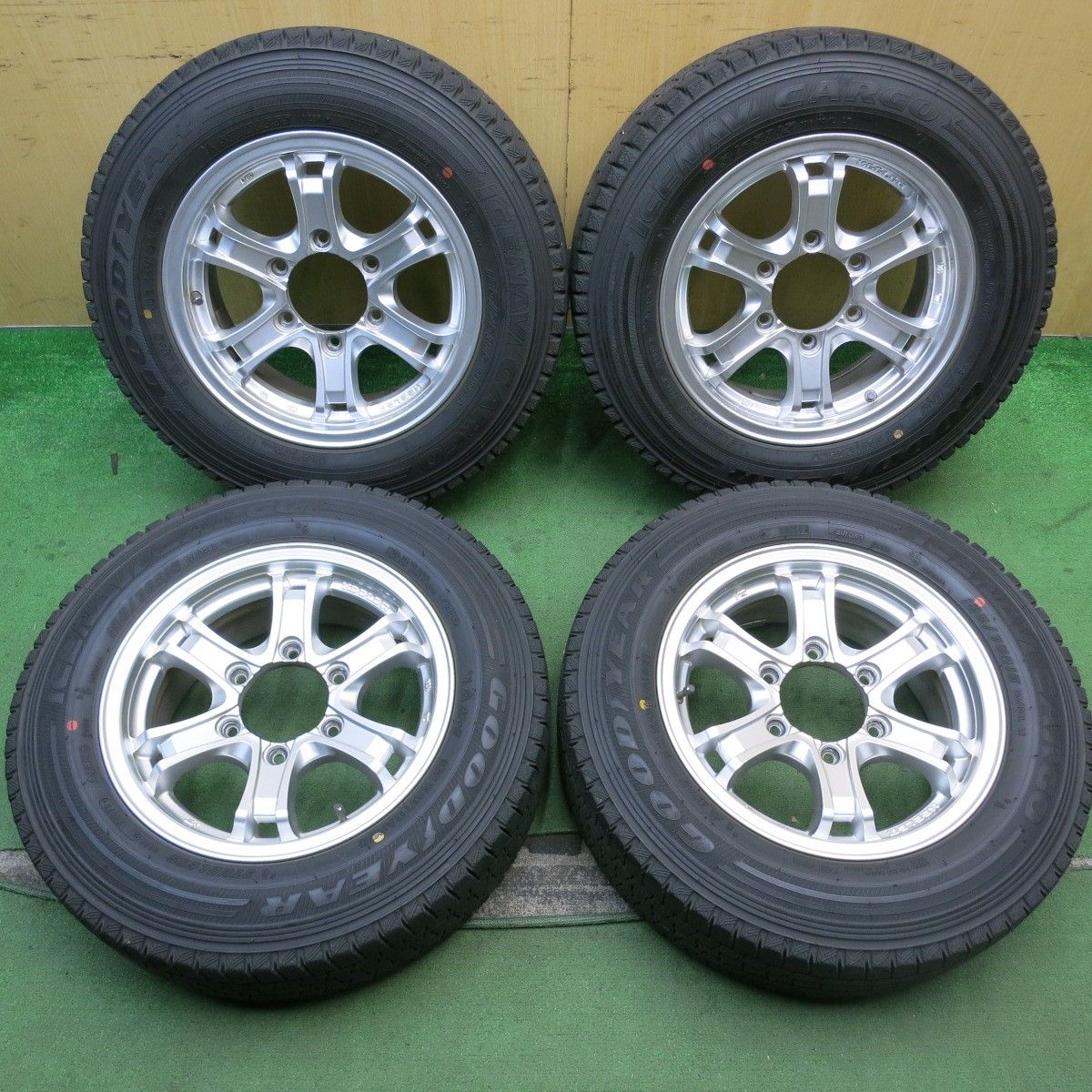 4本価格 KEELER 185 75R15 106 104L スタッドレス グッドイヤー アイスナビ カーゴ キーラー 15インチ PCD139.7 6H 5100502HAス