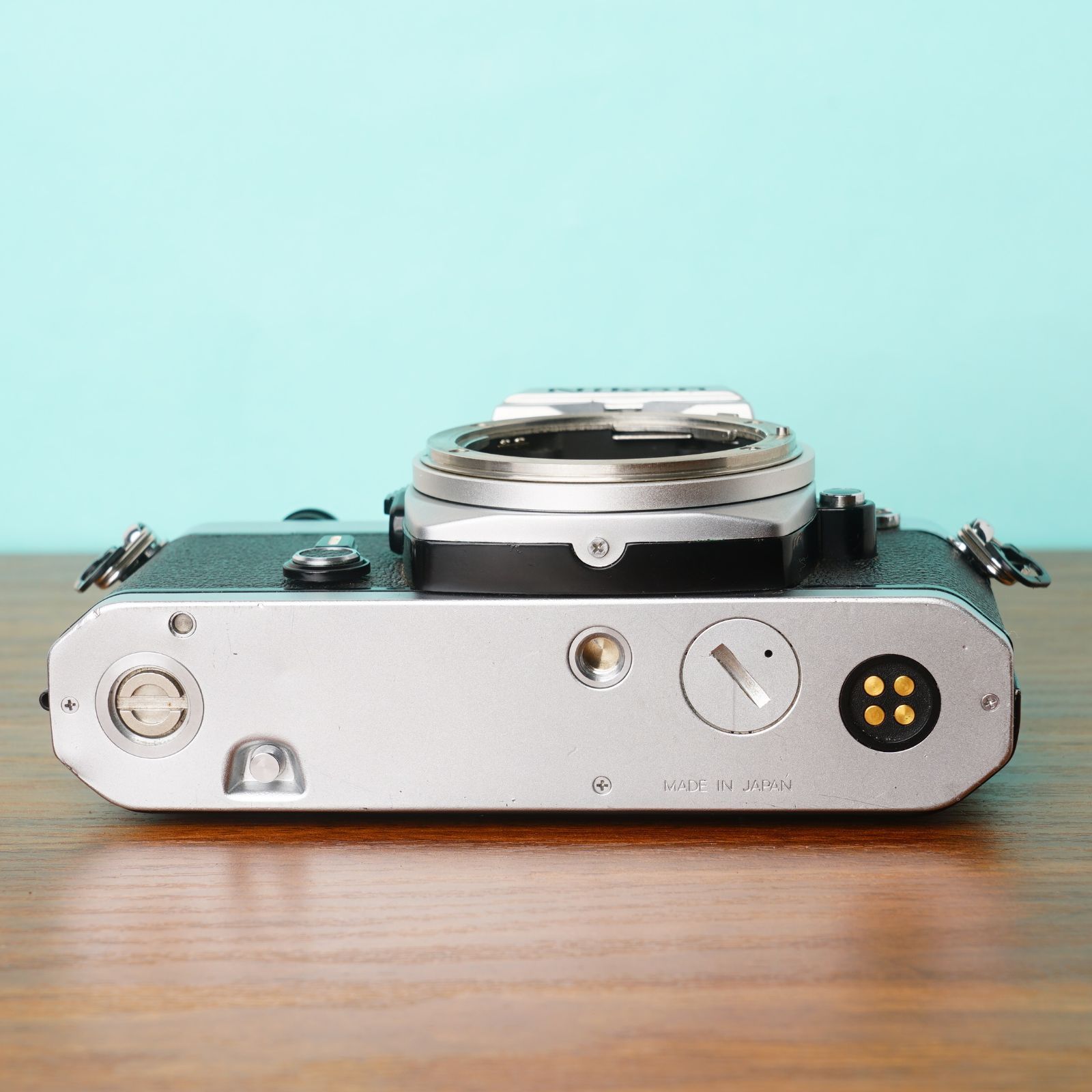 動作品 ニコン Nikon FE2 ボディ シルバー MF 一眼レフ フィルムカメラ