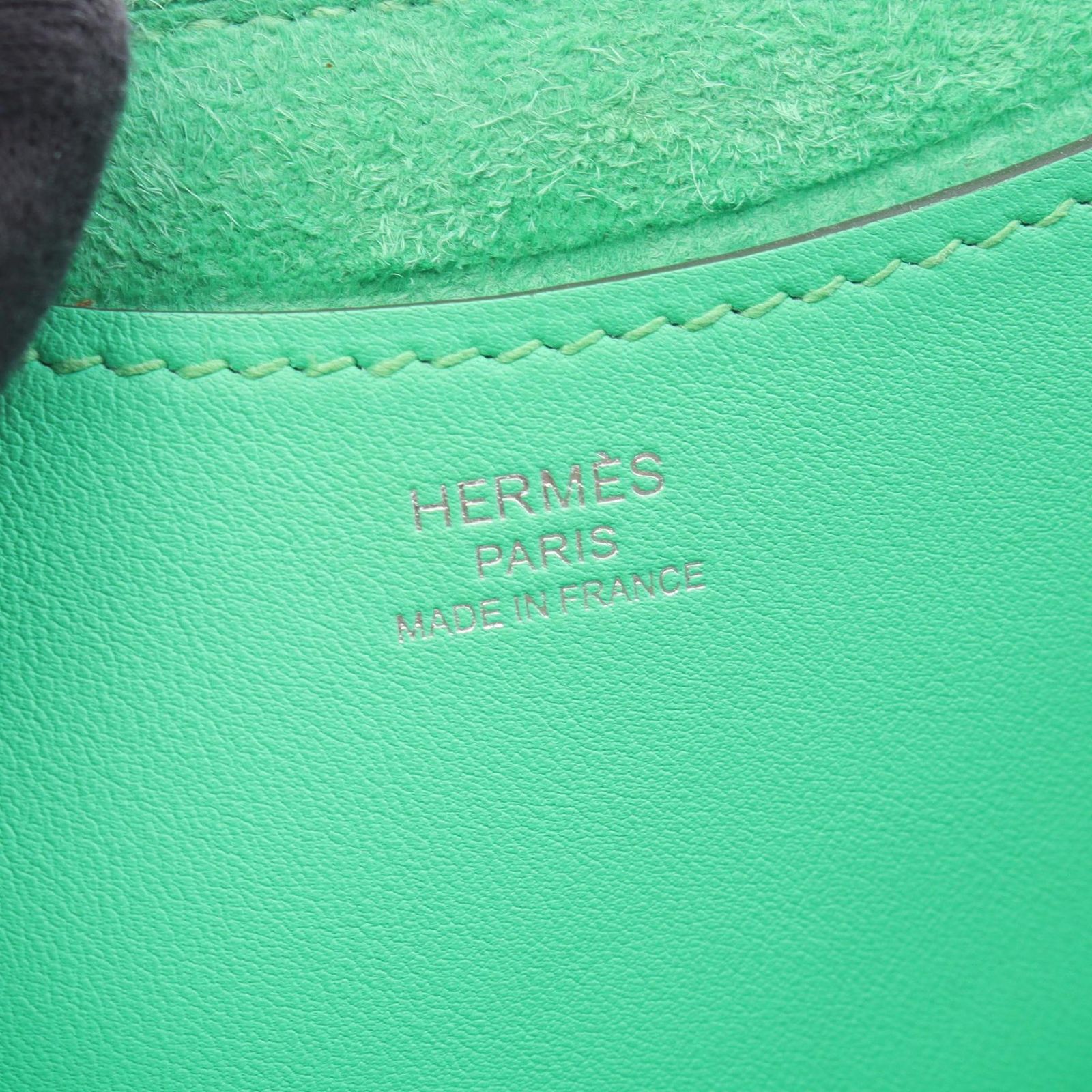 エルメス HERMES ハンドバッグ インザループ18 ヴェールコミック 