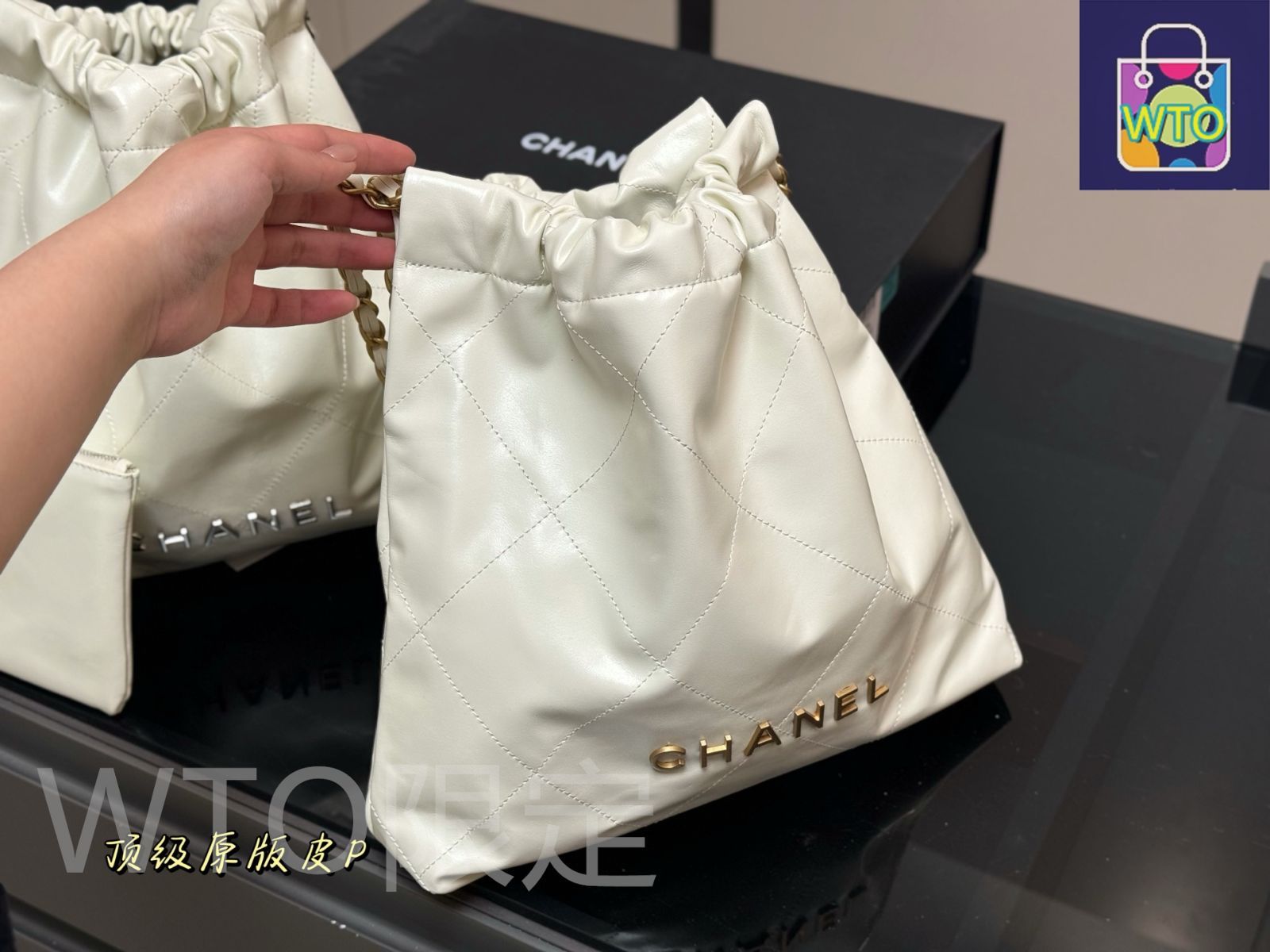 国内発送【上品で普段使いに便利】CHANEL ショッピングバッグ CHANEL 31 ミニ ショッピング バッグ - メルカリ