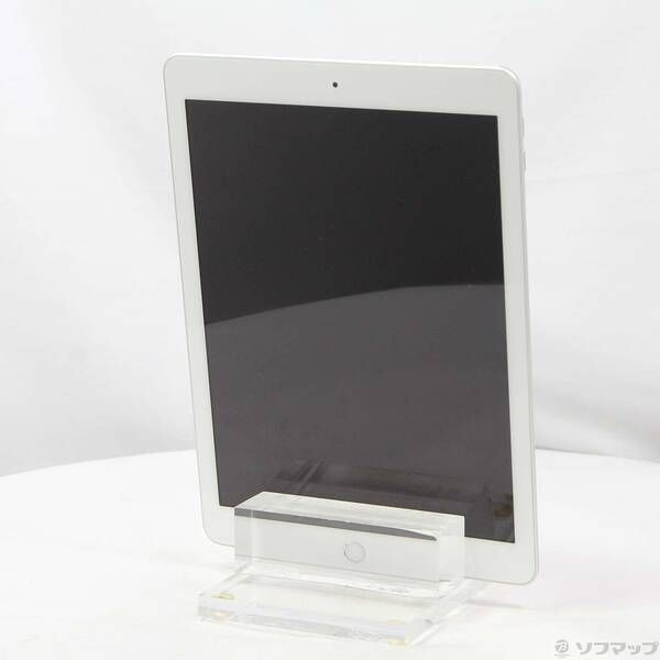 中古品〕 iPad 第6世代 128GB シルバー MR7K2J／A Wi-Fi【276