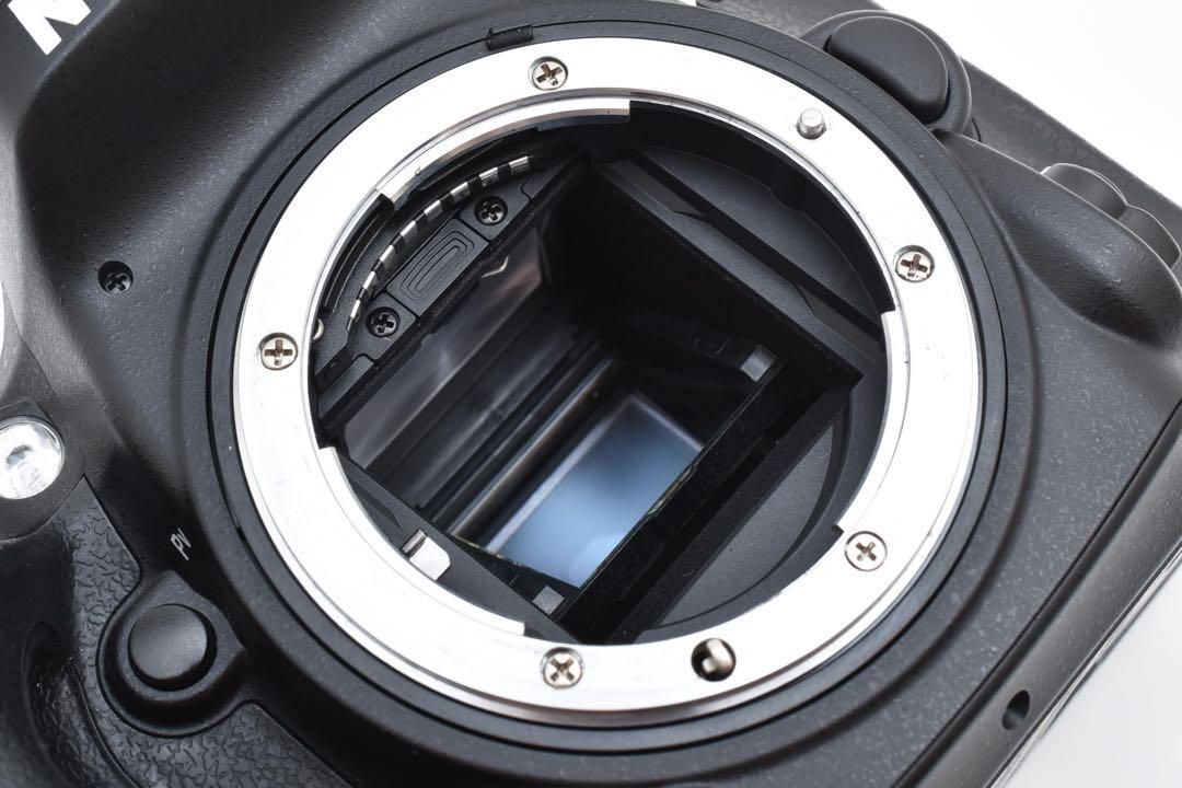 Nikon D7200 + Nikkorダブルズームレンズ ニコン D5200 ダブルズーム