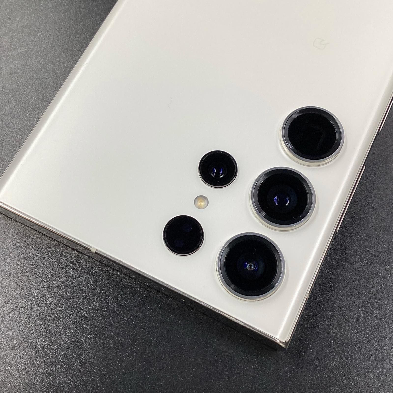 【最終値下げ】Galaxy S23 Ultra 256GB クリーム Galaxy S 新品同様 S23 Ultra クリーム 12GB 256GB 2億画素カメラ搭載