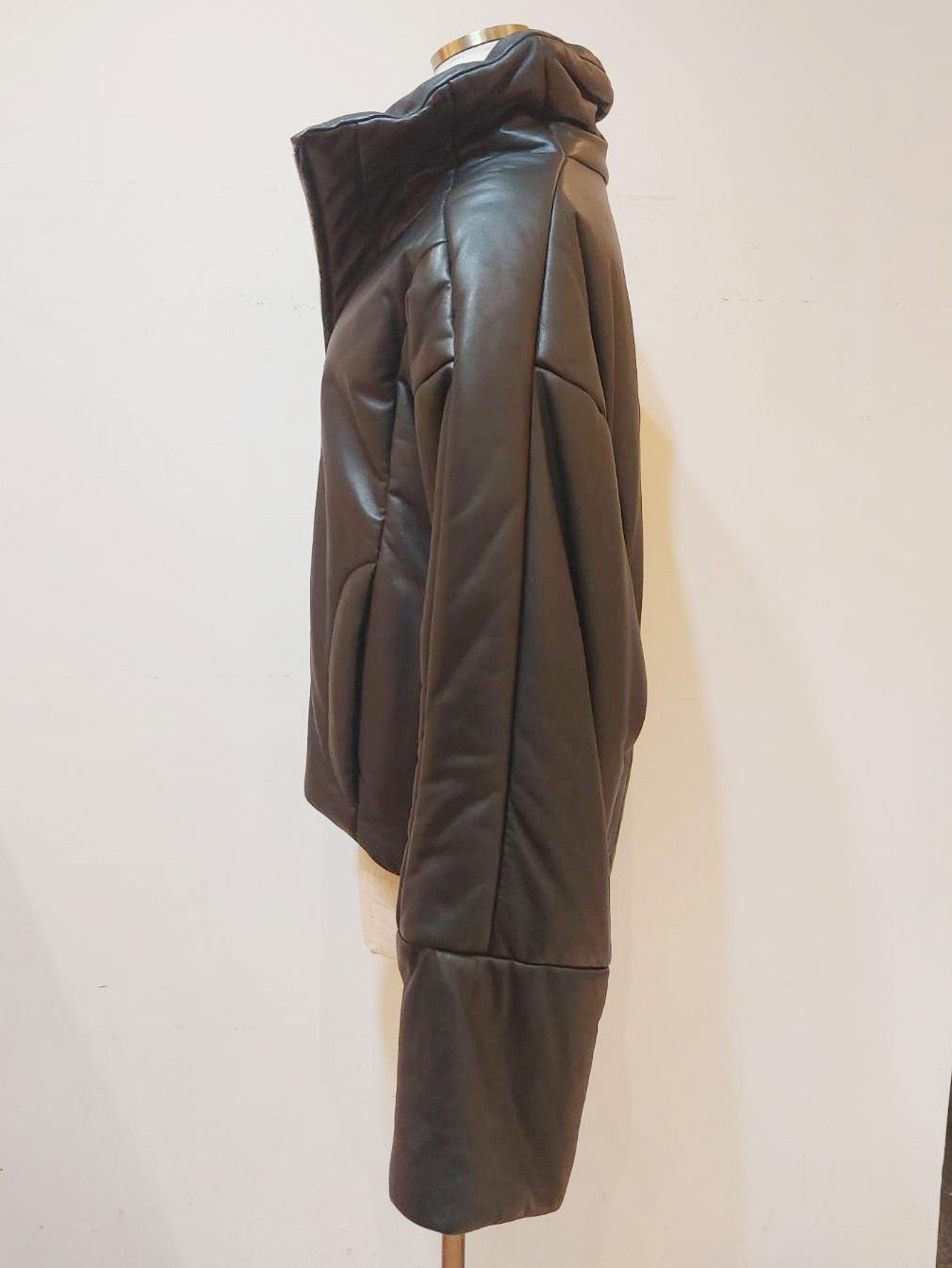 ブルゾン