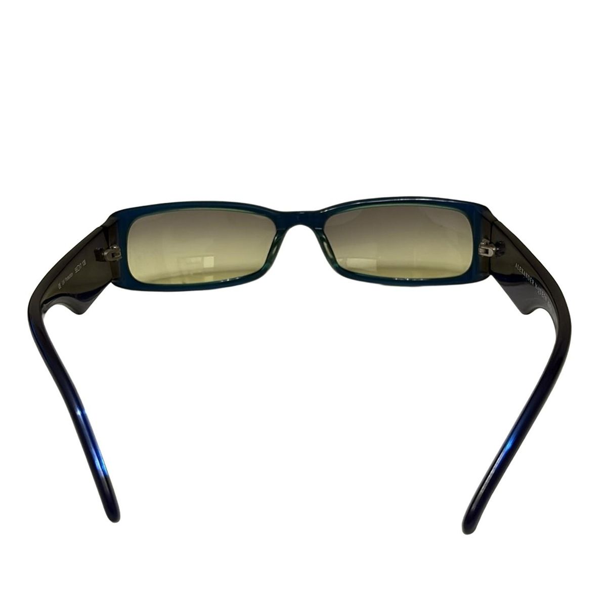 Alexander McQueen】2022年秋冬プレコレクションより新作アイウェアが