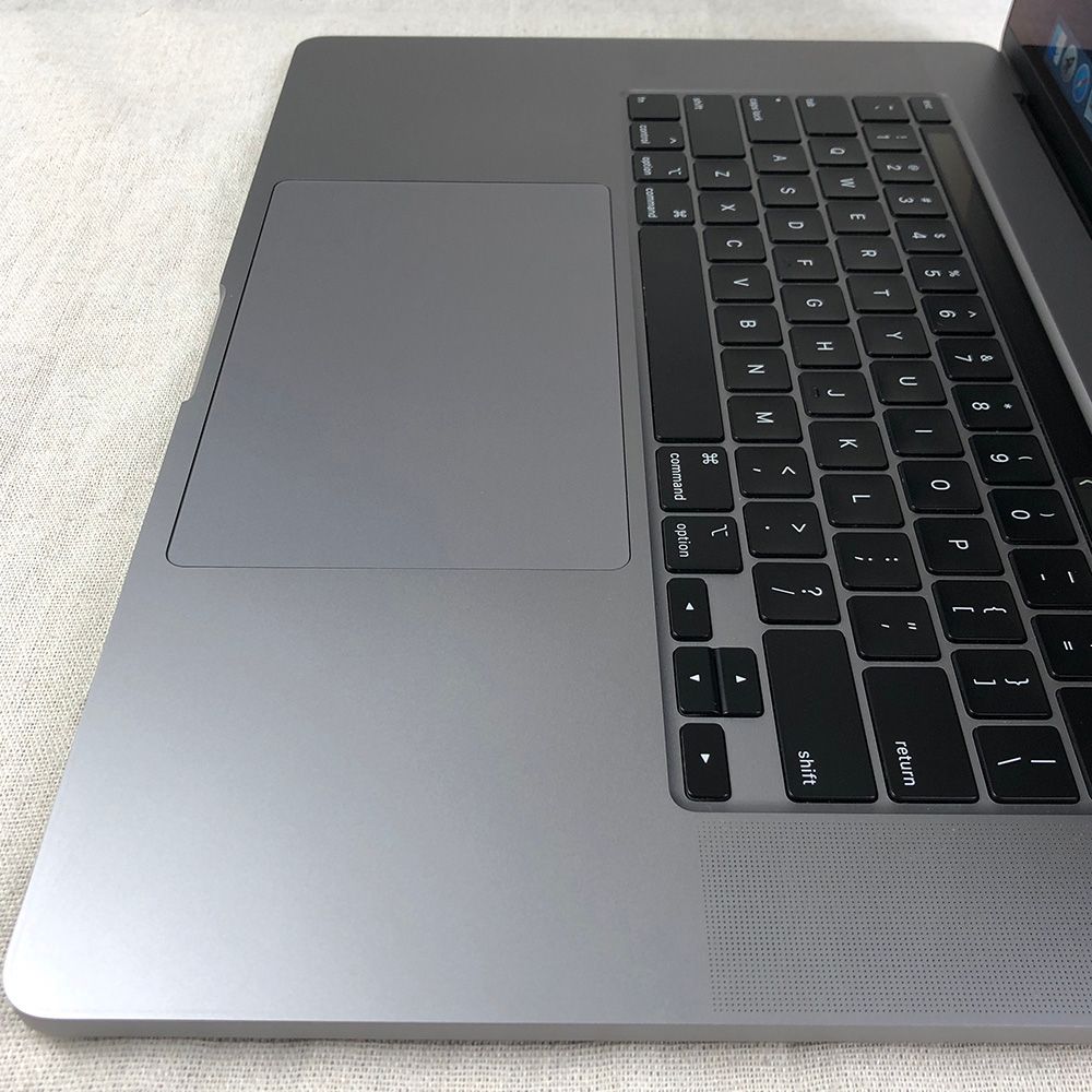 本体のみ】Apple MacBook Pro (16インチ, 2019)【Touch Bar