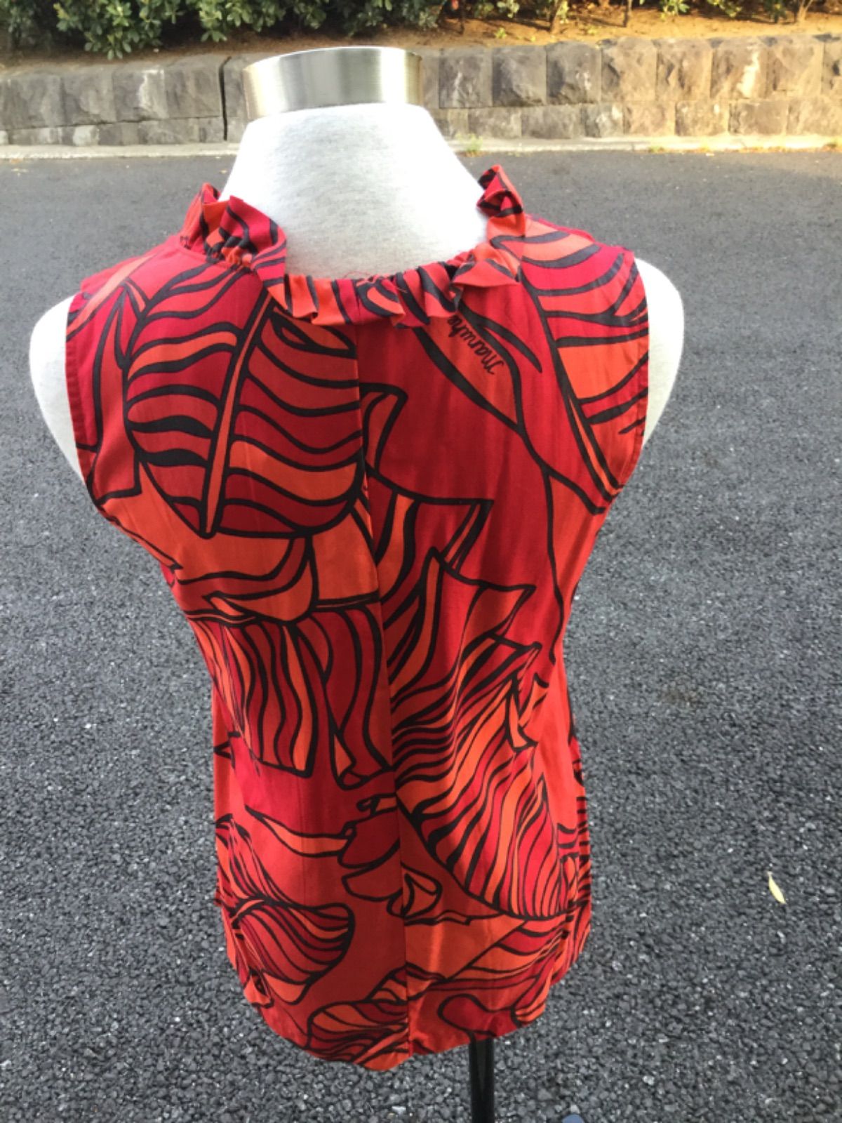  Manuheali i マヌヘアリィフリル襟＆前ボタンチュニックSサイズ RED ノースリーブ シャツ ブラウス