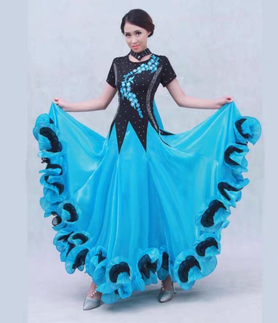 個性派スタンダードドレス?ダンスパーティや発表会におすすめ！ 新品未