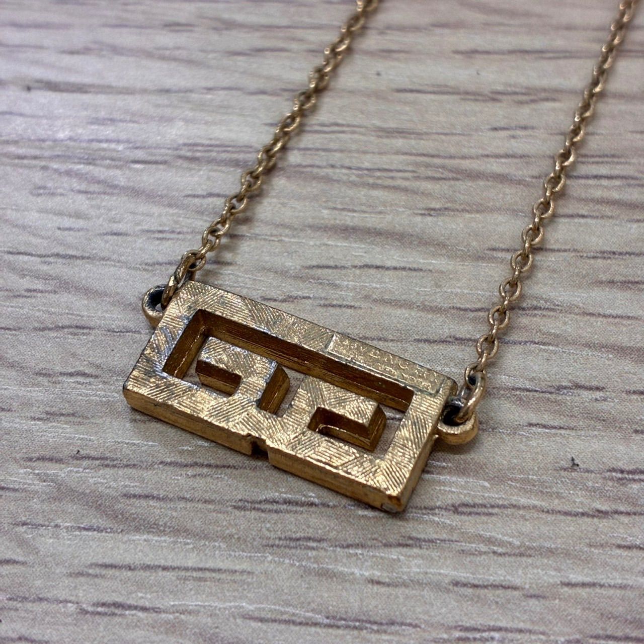 美品✨Givenchy ジバンシー ヴィンテージ ゴールド ネックレス Gロゴ Gロゴネックレス ゴールド ヴィンテージ|ジバンシー GIVENCHY