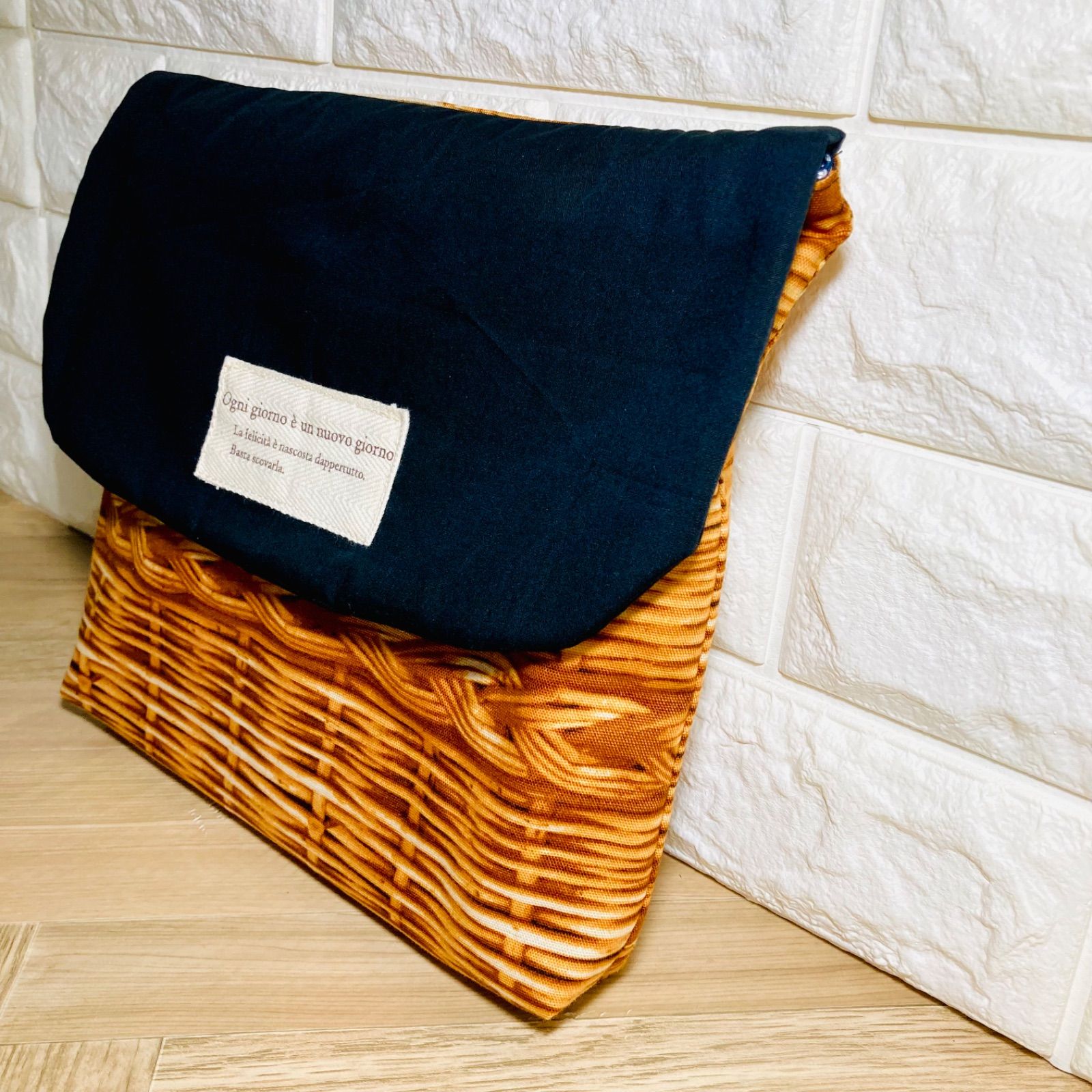 お弁当袋 ハンドメイド 保冷 保冷バッグ ランチバッグ 黒×バスケット柄 