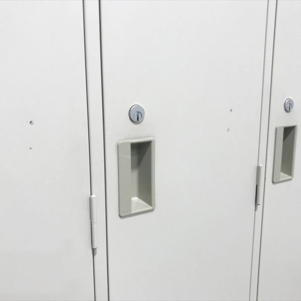 鍵付き 更衣ロッカー