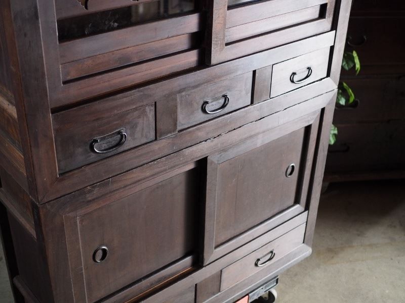 二段重ねアンティーク水屋箪笥